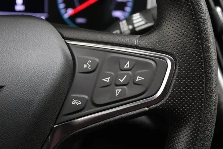 $19988 : Chevrolet Malibu 2023 LT 4dr image 10