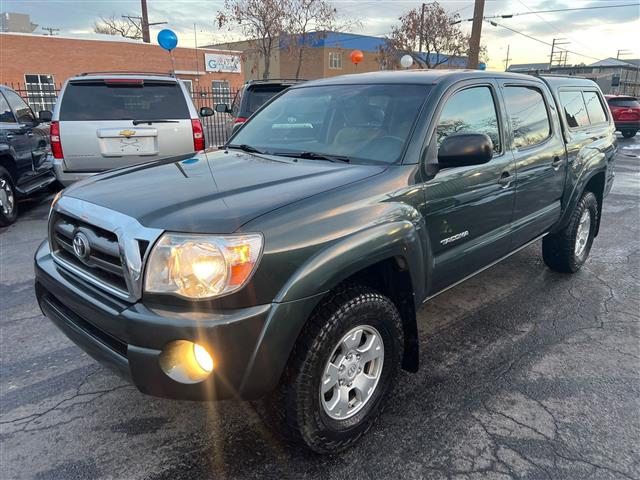 $17488 : 2009 Tacoma V6, IN GREAT SHAP image 7
