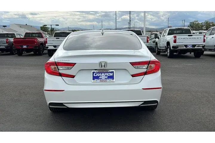 $27484 : Honda Accord 2022 LX 4dr Sed image 6