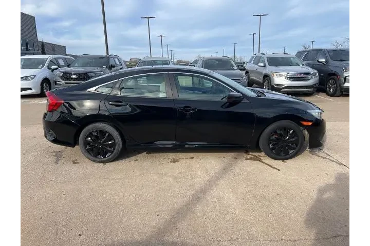 $11795 : Honda Civic 2017 LX 4dr Seda image 8