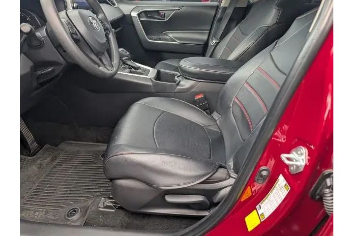 $23870 : Toyota RAV4 2023 LE 4dr SUV image 9