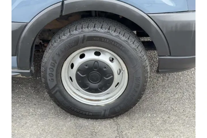 $27998 : Ford Transit 2019 250 3dr LW image 7