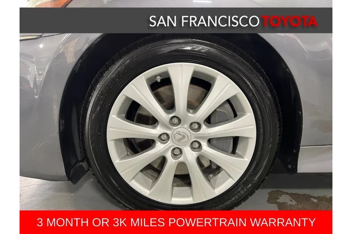 $15988 : 2016 GS 200t image 9