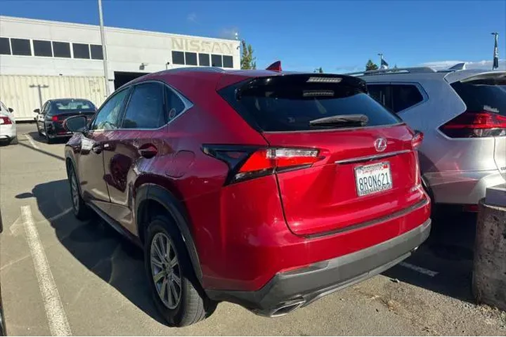 $21590 : Lexus NX 200t 2017 4dr Cross image 3