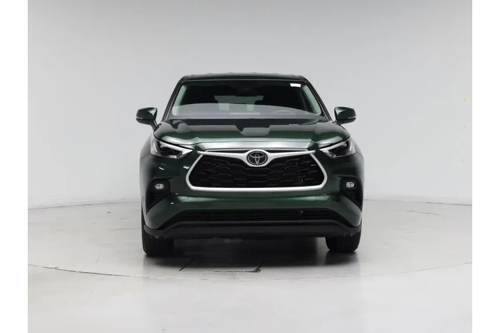 $39998 : Toyota Highlander 2025 LE 4d image 5