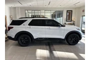 $32983 : Ford Explorer 2022 AWD Timbe thumbnail