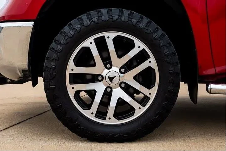 $23384 : Toyota Tundra 2017 4x4 TRD P image 6