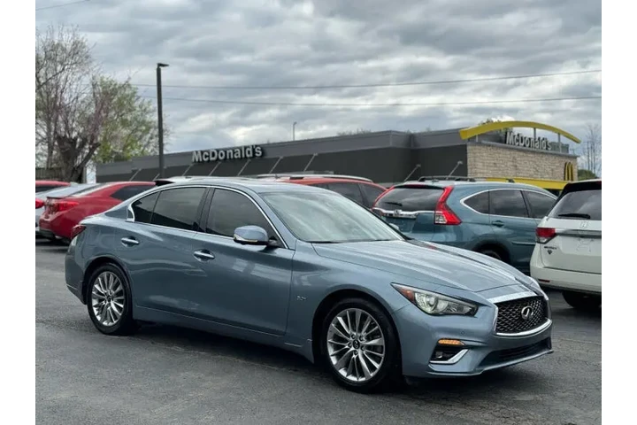 2019 Q50 3.0T Luxe image 5
