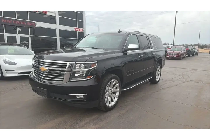 $24995 : 2017 SUBURBAN image 6