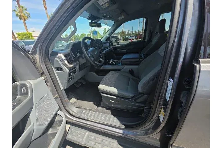 $37526 : Ford F-150 Lightning 2023 AW image 3