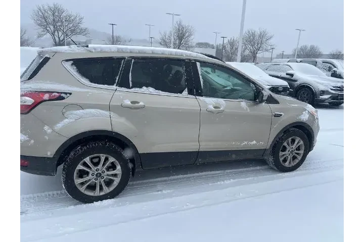$10000 : Ford Escape 2018 AWD SE 4dr image 5