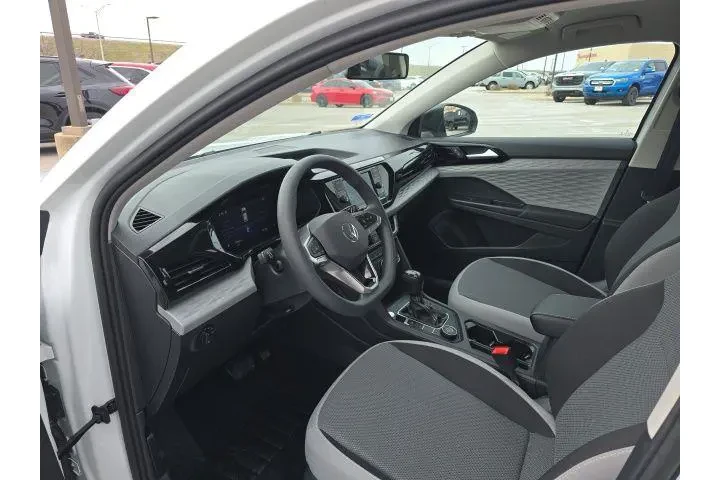 $21000 : Volkswagen Taos 2022 AWD S 4 image 10