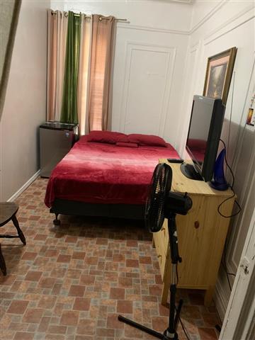 $200 : Rooms for rent Apt NY.470 image 5