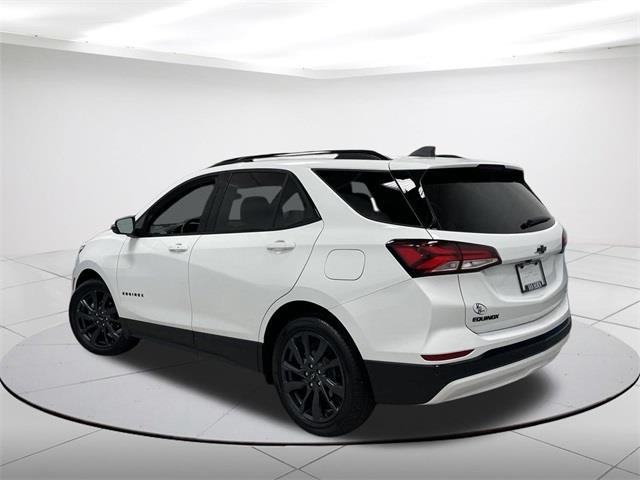 $28000 : Pre-Owned 2024 Equinox RS image 3