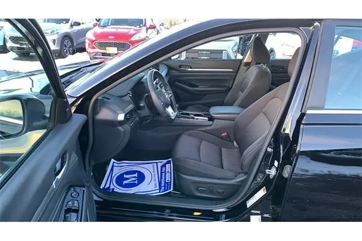 $26990 : Nissan Altima 2023 AWD 2.5 S image 10