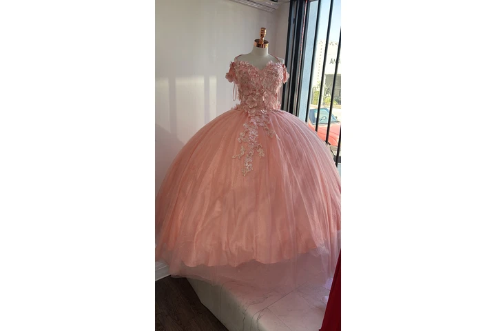 Alteraciones y confecciones image 3