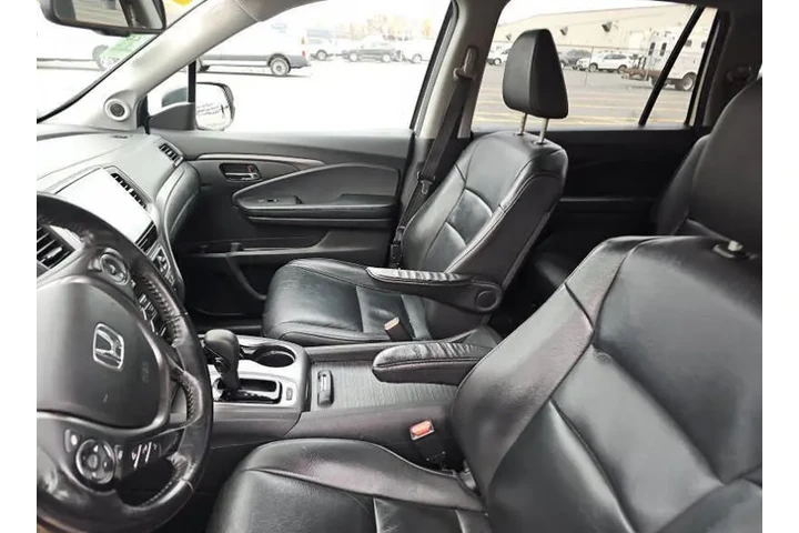 $15995 : 2017 Pilot EX-L image 4