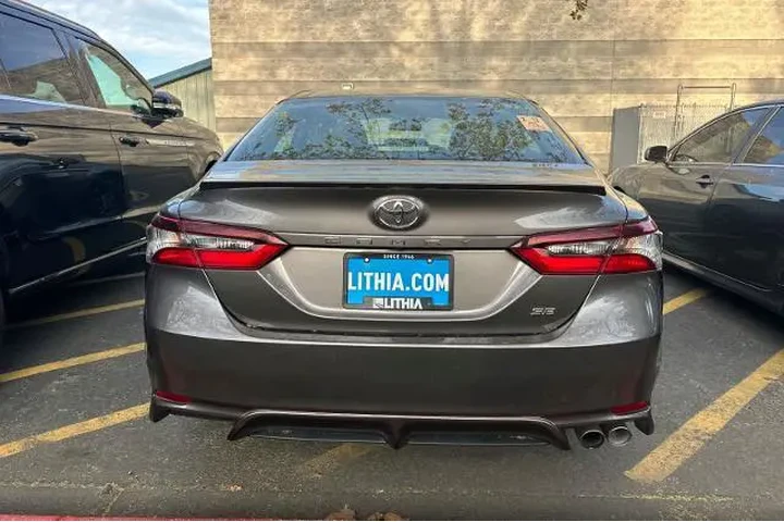 $27995 : Toyota Camry 2024 SE Nightsh image 5