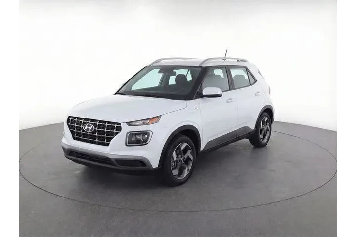 $18675 : Hyundai VENUE 2024 Limited 4 image 1