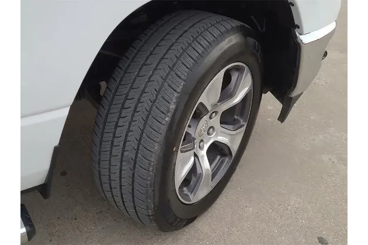 $38573 : Ram 1500 2023 4x4 Laramie 4d image 7