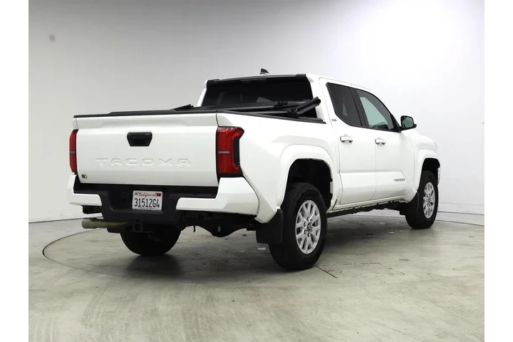 $34998 : Toyota Tacoma 2025 4x2 SR5 4 image 8