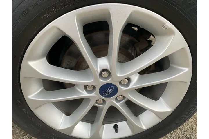 $13995 : 2019 Fusion SE image 10