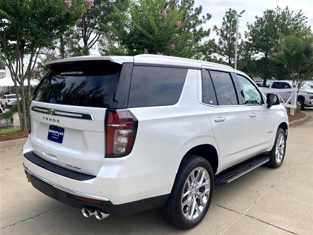 2024 Tahoe Premier image 8