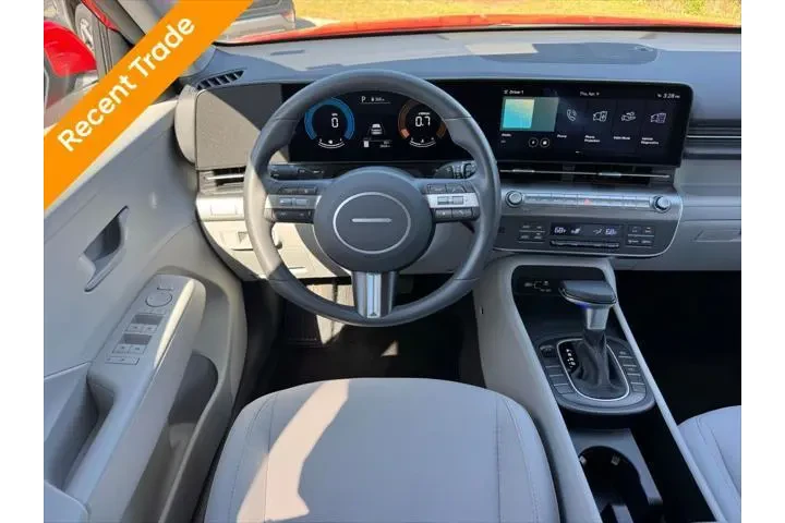 $23499 : Hyundai KONA 2025 SEL 4dr Cr image 2