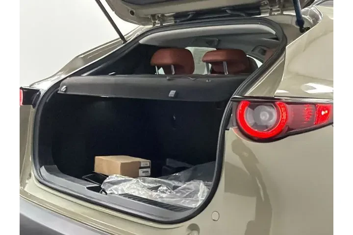 $30000 : Mazda CX-30 2025 AWD 2.5 Car image 8