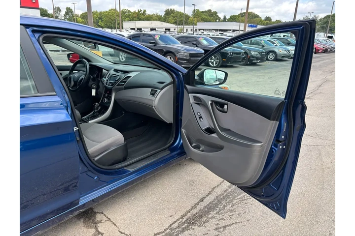 $8980 : 2016 Elantra 4dr Sdn Auto SE image 8