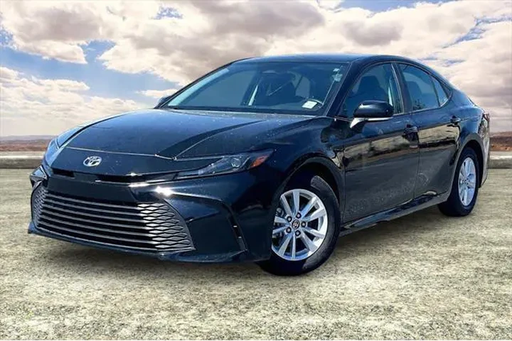$24492 : Toyota Camry 2025 SE 4dr Sed image 3