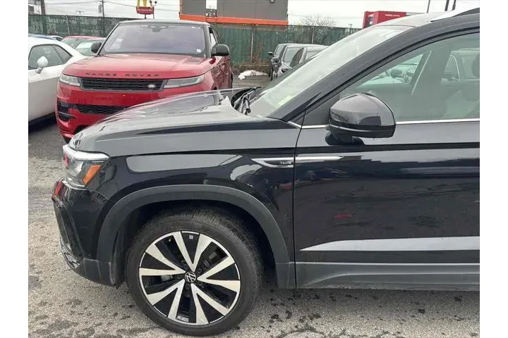 $15995 : Volkswagen Taos 2023 SE 4dr image 8