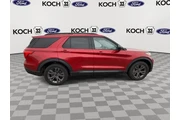 $27495 : Ford Explorer 2022 AWD XLT 4 thumbnail