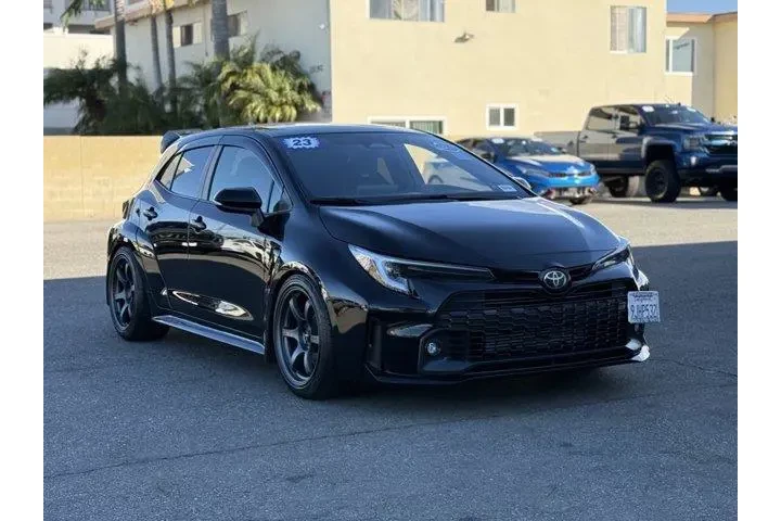 $34599 : Toyota GR Corolla 2023 AWD C image 2
