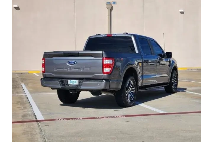 $33880 : Ford F-150 2022 4x2 XLT 4dr image 5