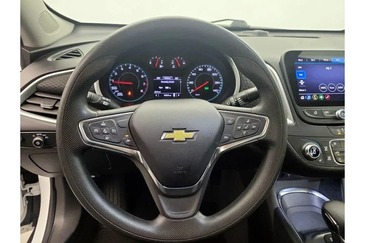 $20998 : Chevrolet Malibu 2024 LT 4dr image 10