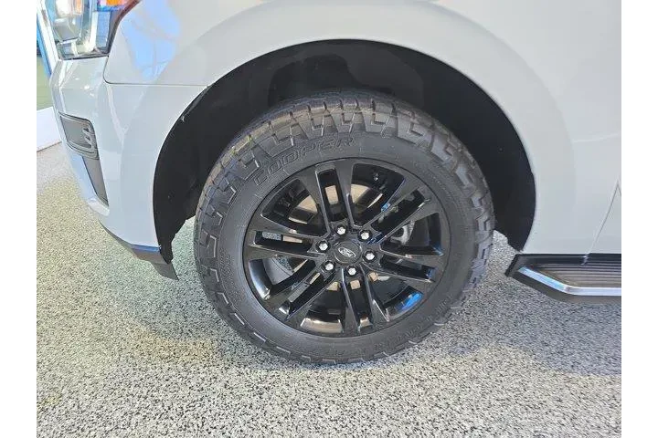 $38999 : Ford Expedition 2022 4x2 XLT image 3