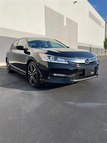 $13995 : 2017 Accord Sport CVT image 6