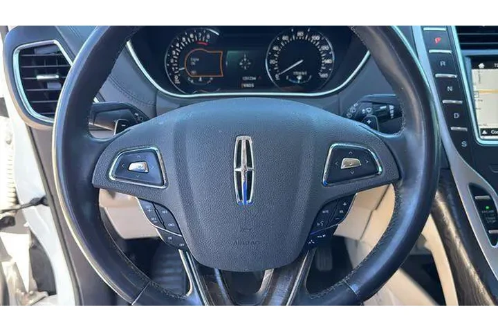 $13582 : Lincoln MKX 2016 AWD Select image 10