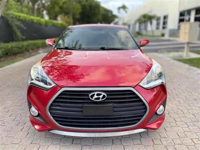 $9800 : Hyundai Veloster 2017 image 2