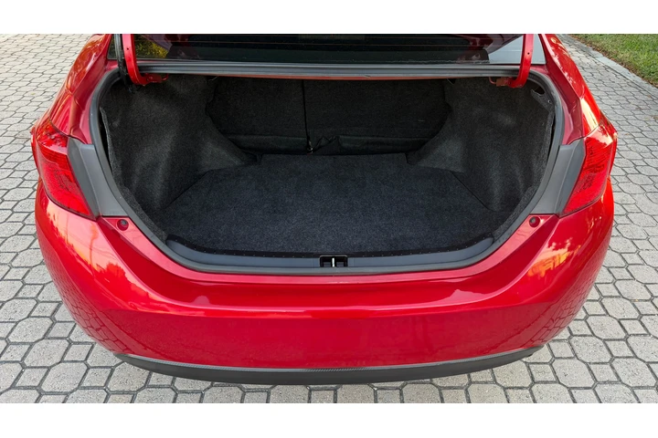 $11500 : 🚘*Toyota Corolla SE 2019* image 5