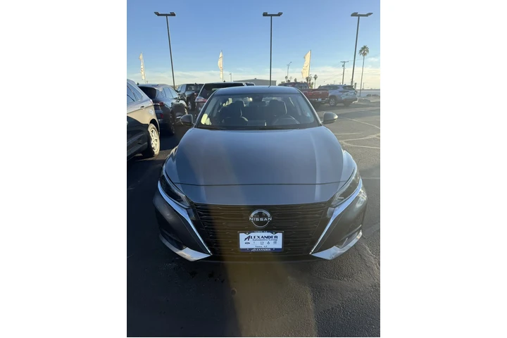 $19625 : Nissan Altima 2024 2.5 SV 4d image 2