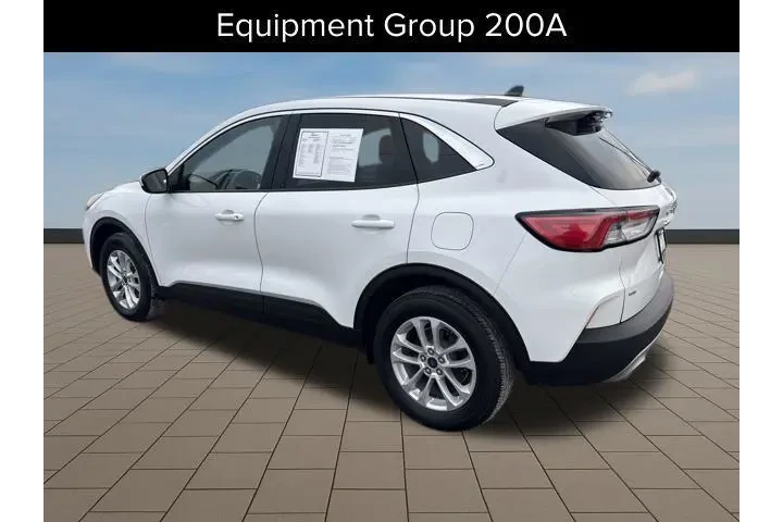 $17968 : Ford Escape 2021 AWD SE 4dr image 4