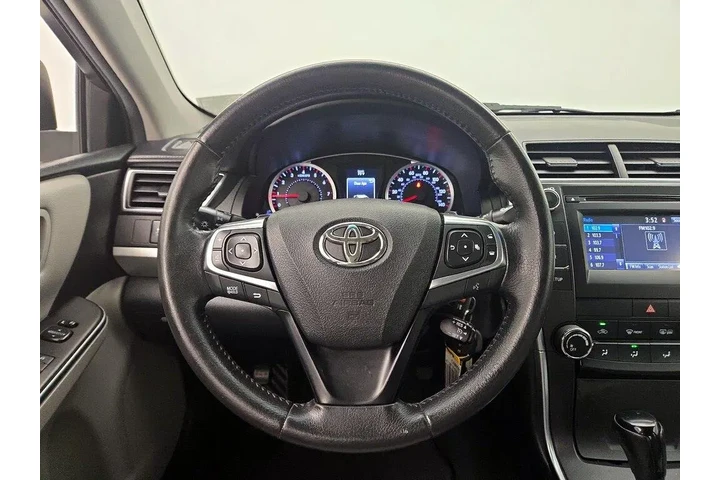$15998 : Toyota Camry 2017 SE 4dr Sed image 10