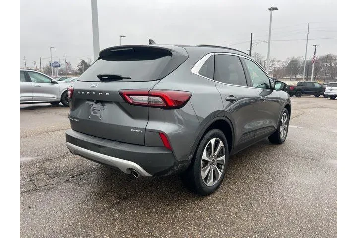 $25528 : Ford Escape 2023 AWD Platinu image 4