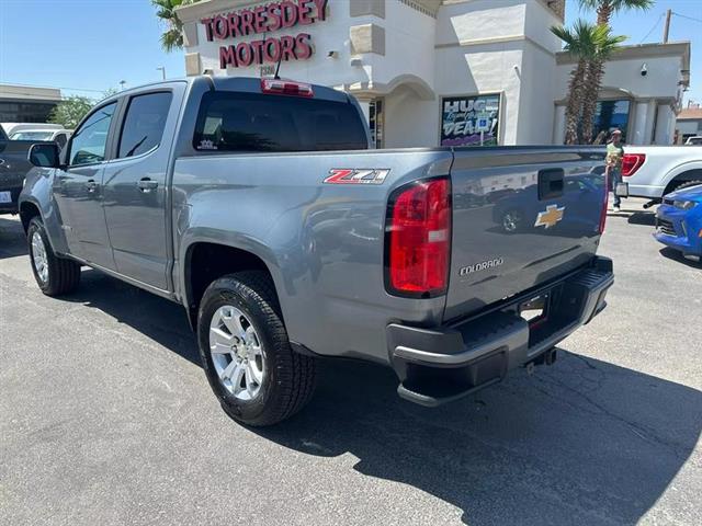 $26995 : Pre-Owned 2018 Colorado Crew image 8