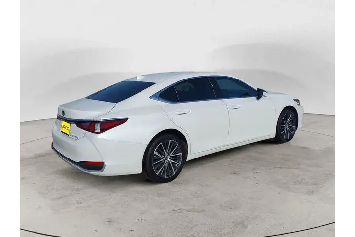 $28588 : Lexus ES 250 2022 AWD 4dr Se image 5