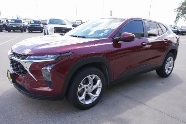 $21488 : Chevrolet Trax 2025 LS 4dr C image 3