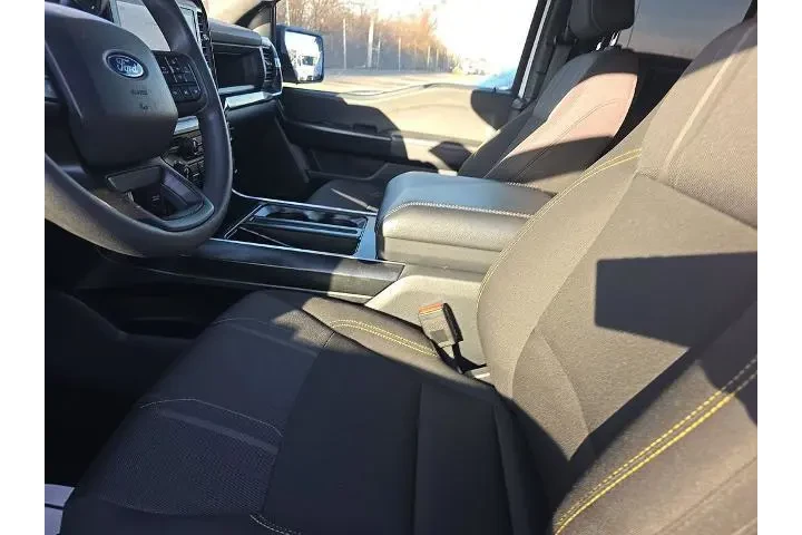 $32499 : Ford F-150 2025 4x2 STX 4dr image 7