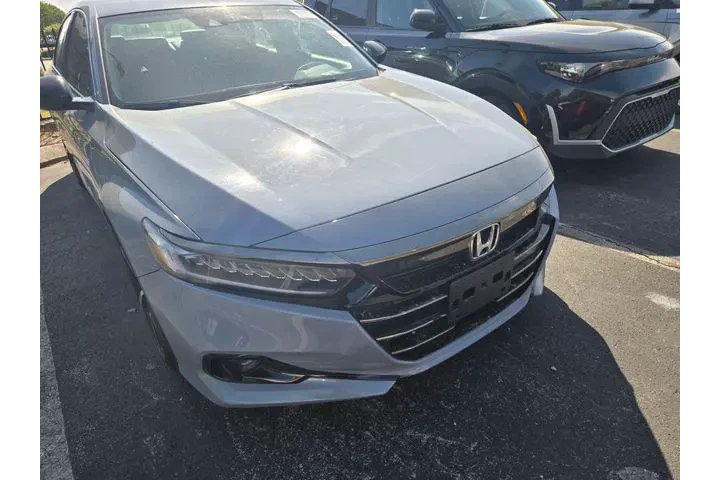 $29999 : Honda Accord 2022 Sport 4dr image 2